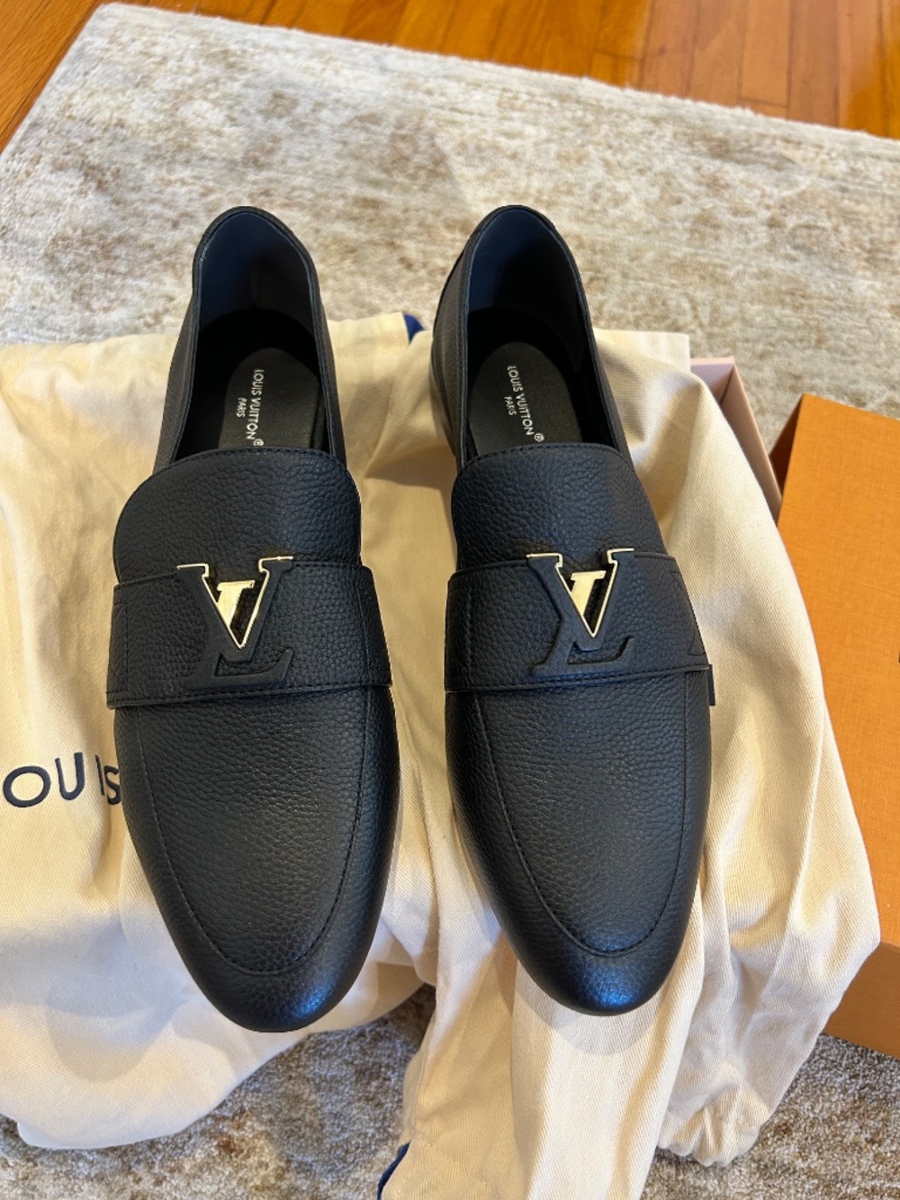 Louis Vuitton Mare Loafer - Picture 2 of 4